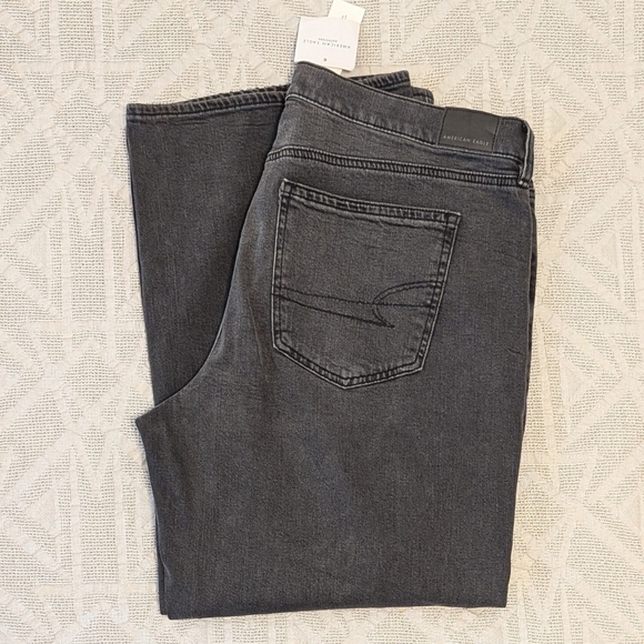 American Eagle Outfitters Denim - American Eagle Black Strigid High-Waisted Stovepipe Jean - New With Tags